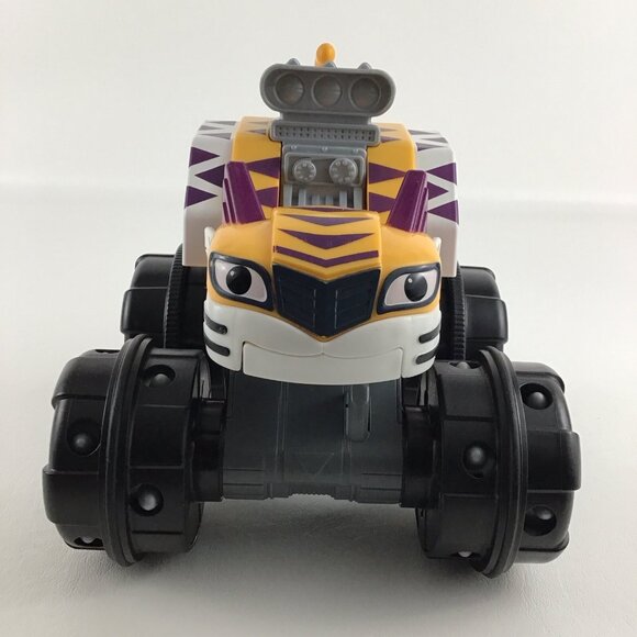 Blaze And The Monster Machines Pop Out Claws 7" Stripes w Sounds Phrases Mattel - Picture 2 of 6